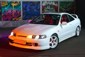 Read more about the article How to Transport Modified Cars: A Safety Guide for Custom Vehicle Owners